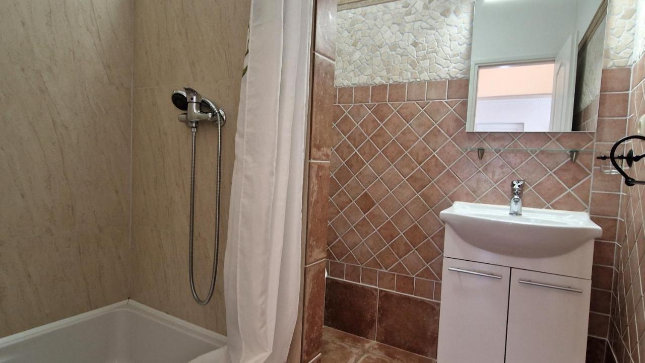 Apartment Damijan Krk Town Exterior photo